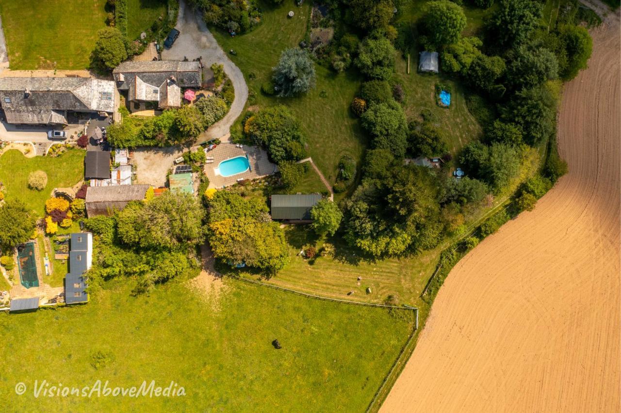 Tudor Lodge With Pool & Bbq Cabin Liskeard Luaran gambar