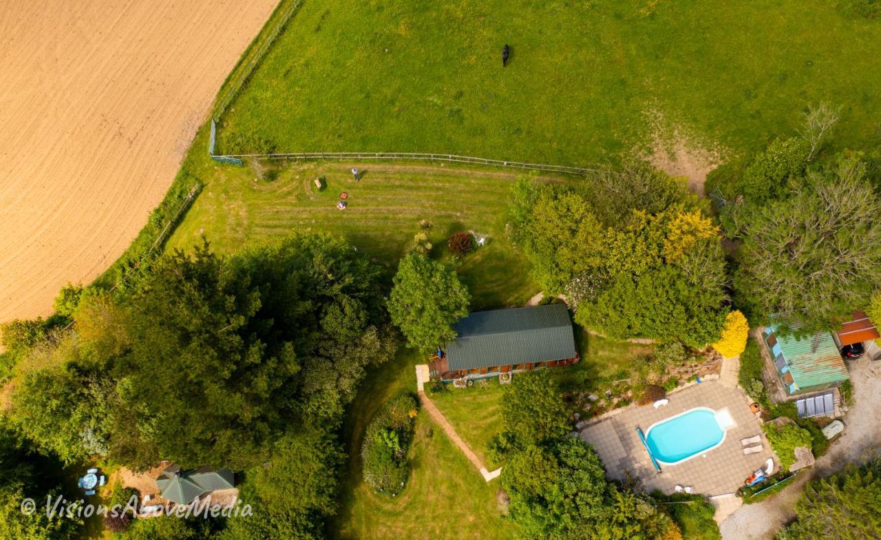 Tudor Lodge With Pool & Bbq Cabin Liskeard Luaran gambar