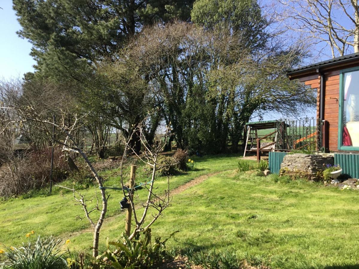 Tudor Lodge With Pool & Bbq Cabin Liskeard Luaran gambar